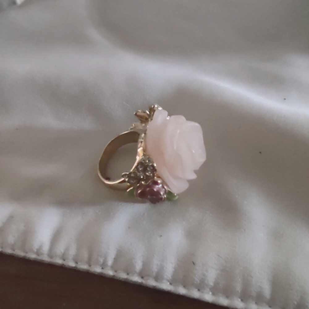 Ring - Picture 5 of 7